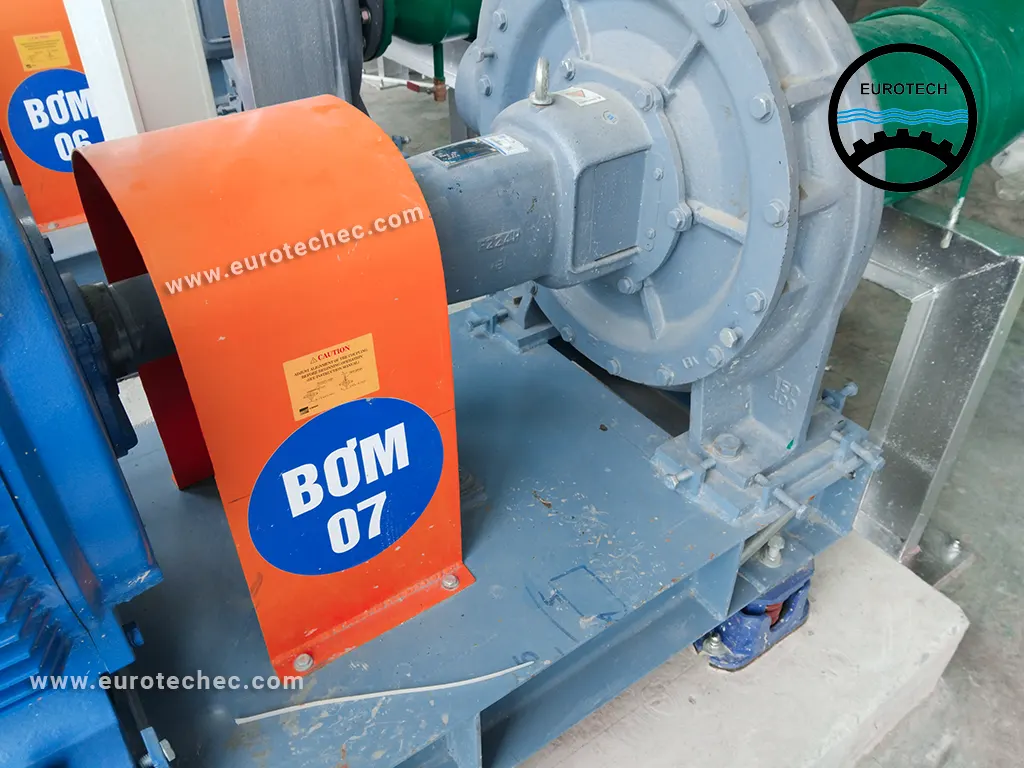 dan bom tao ap luc nuoc